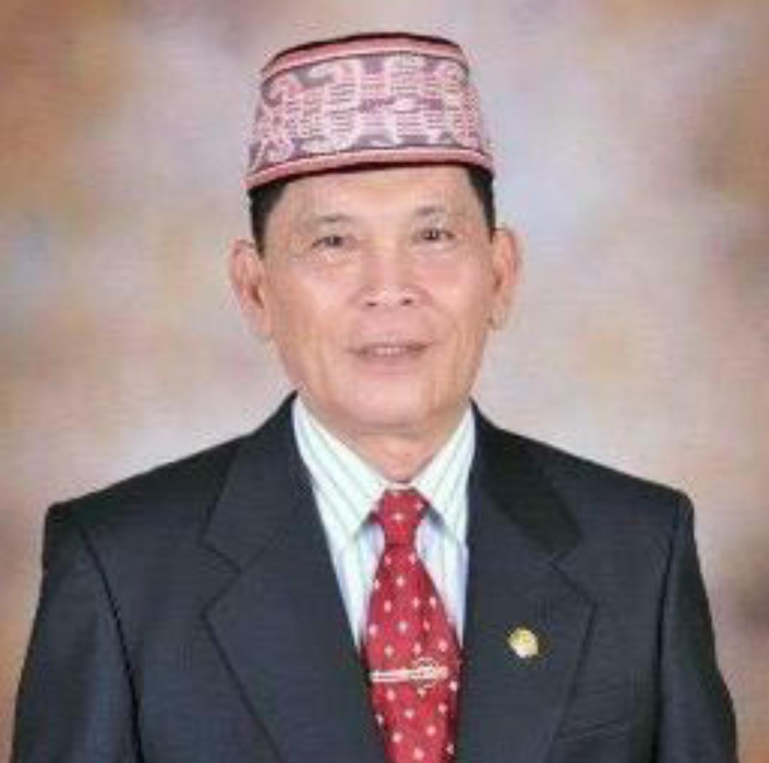 Ketua STT Ekklesia