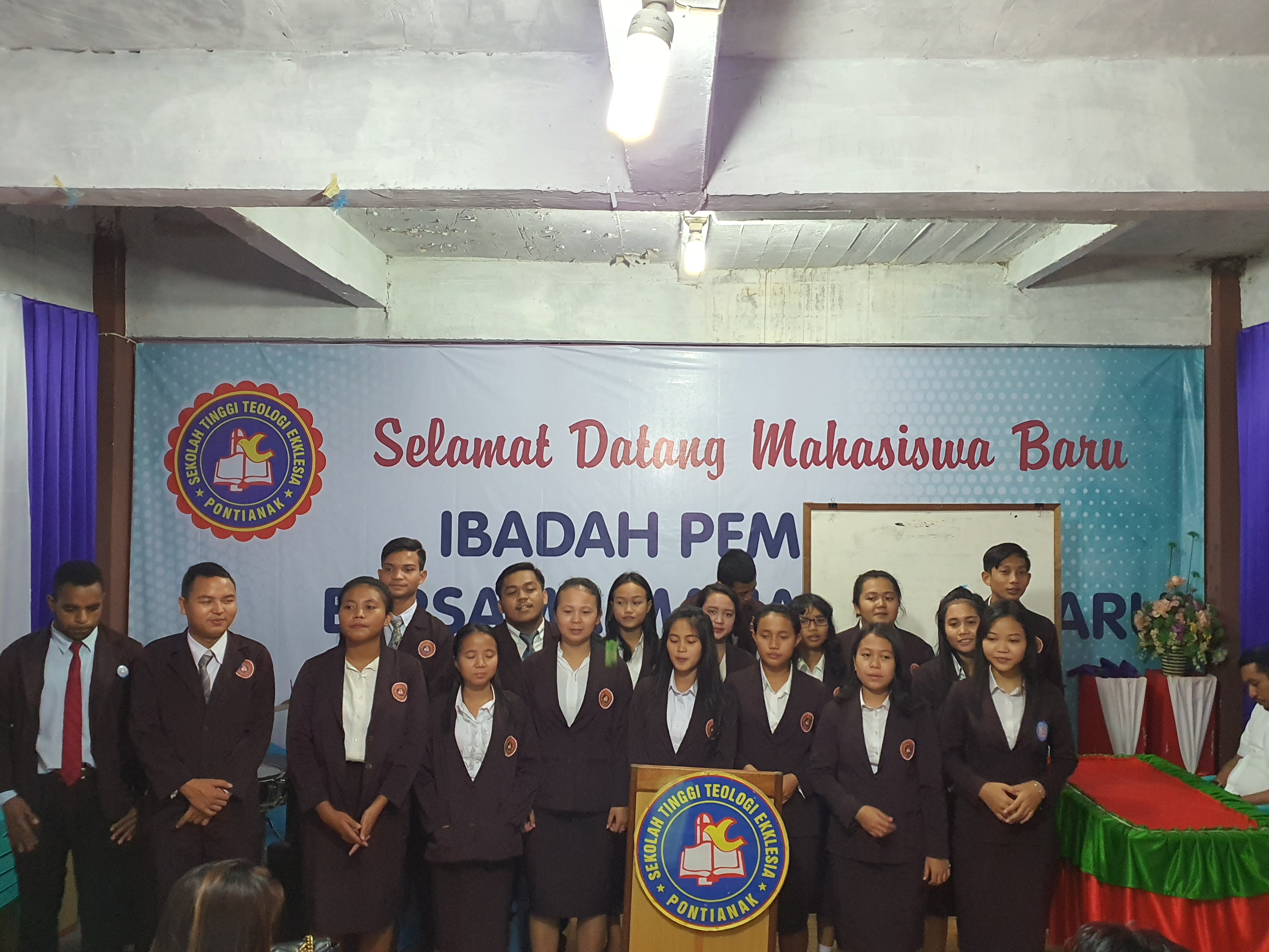 Mahasiswa STT Ekklesia